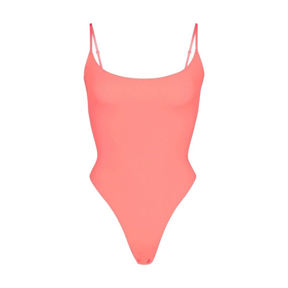 SKIMS FITS EVERYBODY CAMI BODYSUIT SORBET